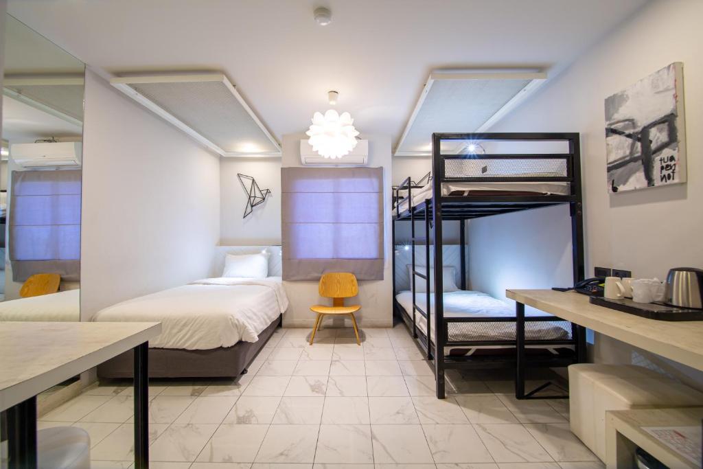 WE Terminal Hotel