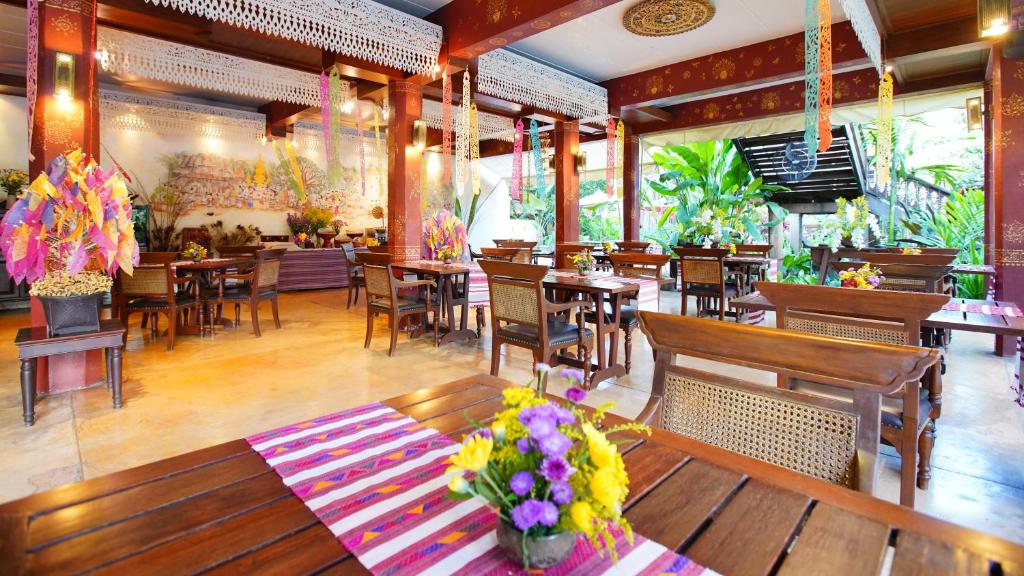 Yaang Come Village Hotel