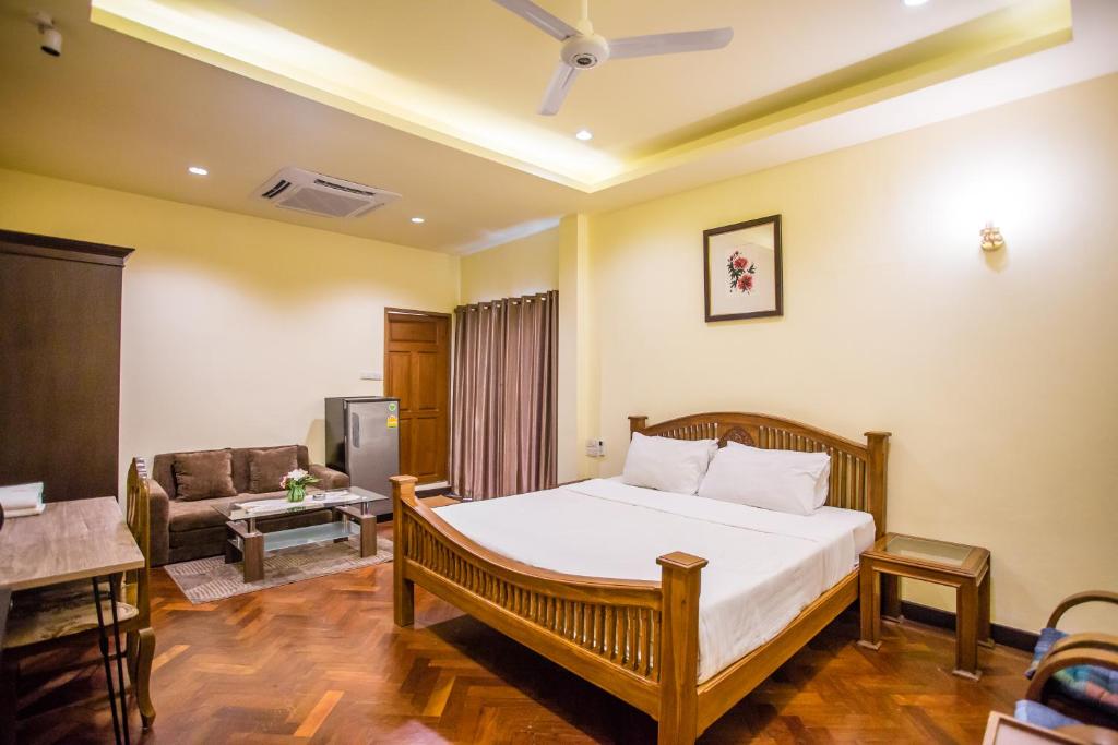Prince Hotel Chiang Mai