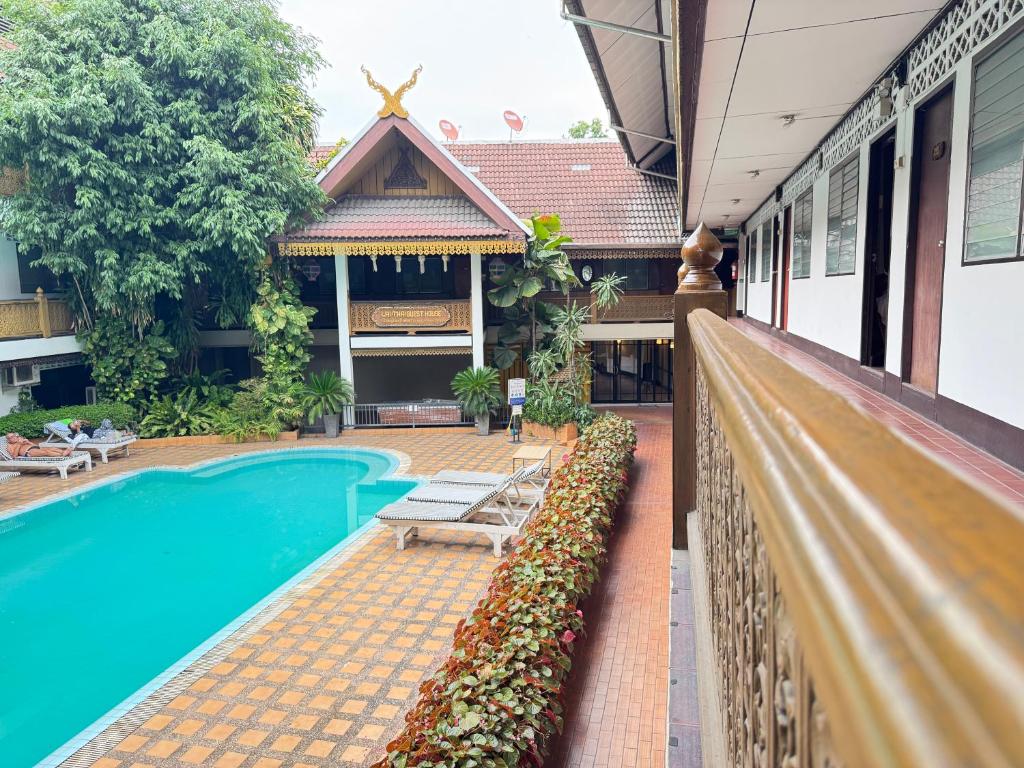 Collection O Khu Mueang near Tha Phae Gate formerly Lai Thai Guesthouse