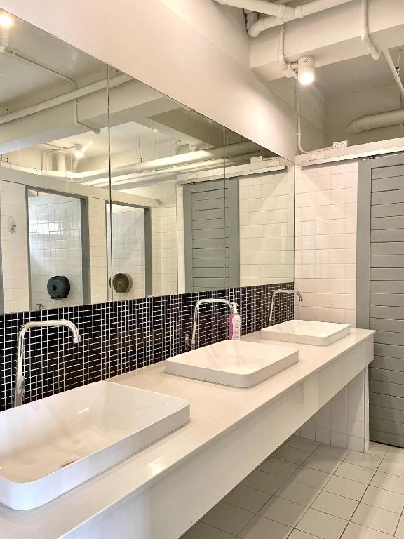 Hobnob Hostel