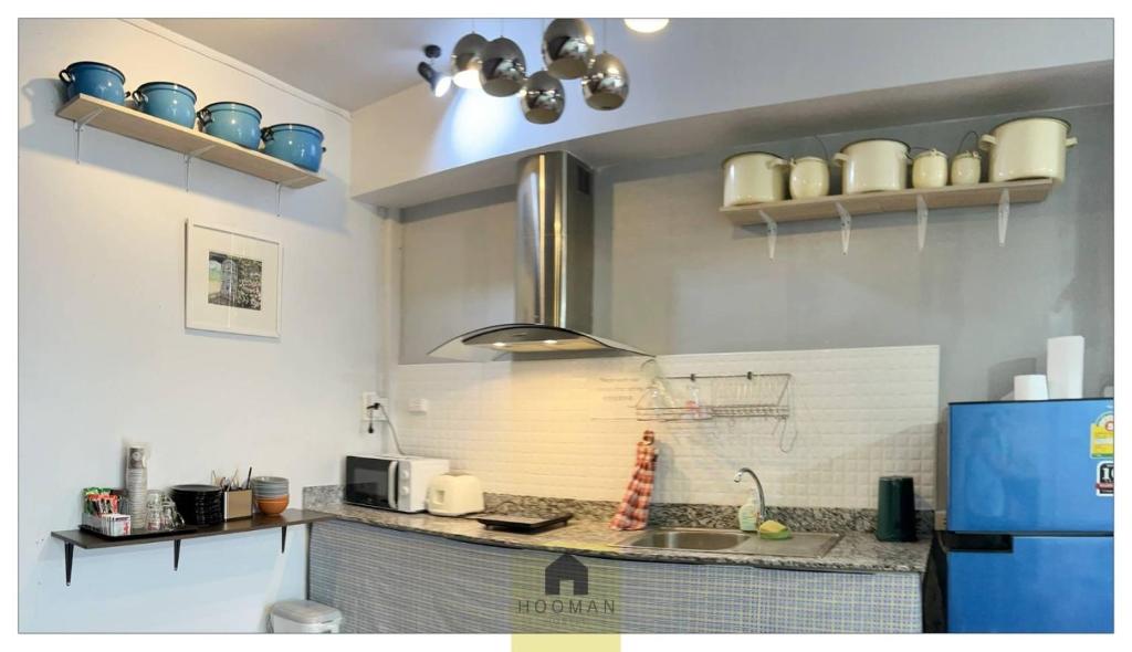 Hooman Hostel