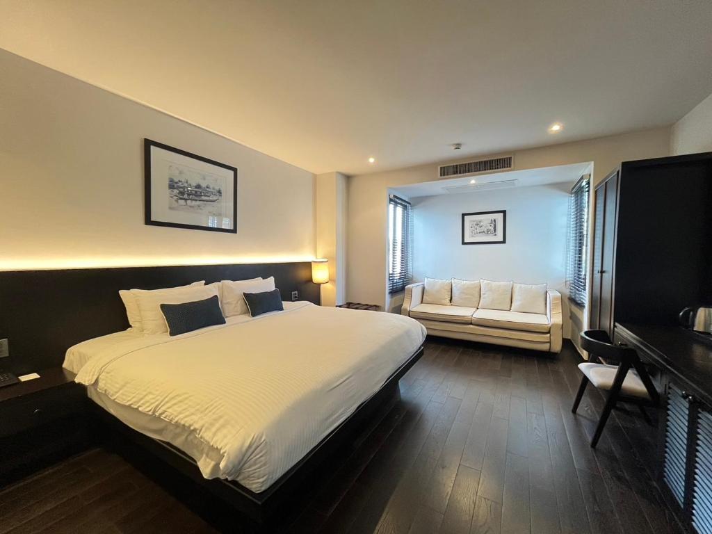 Cheeva Dee Hotel
