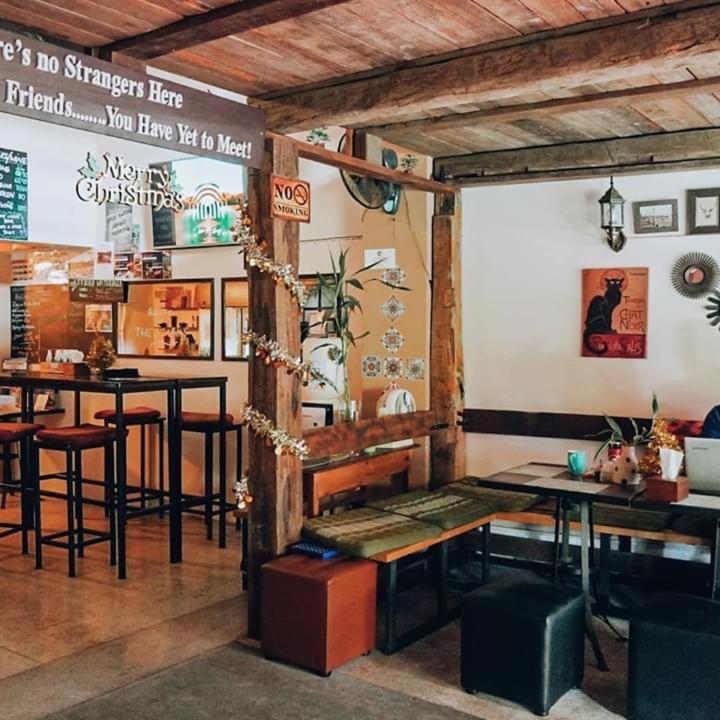 The Cabin Backpackers Hostel & Bar The Cabin Backpackers Hostel & Bar