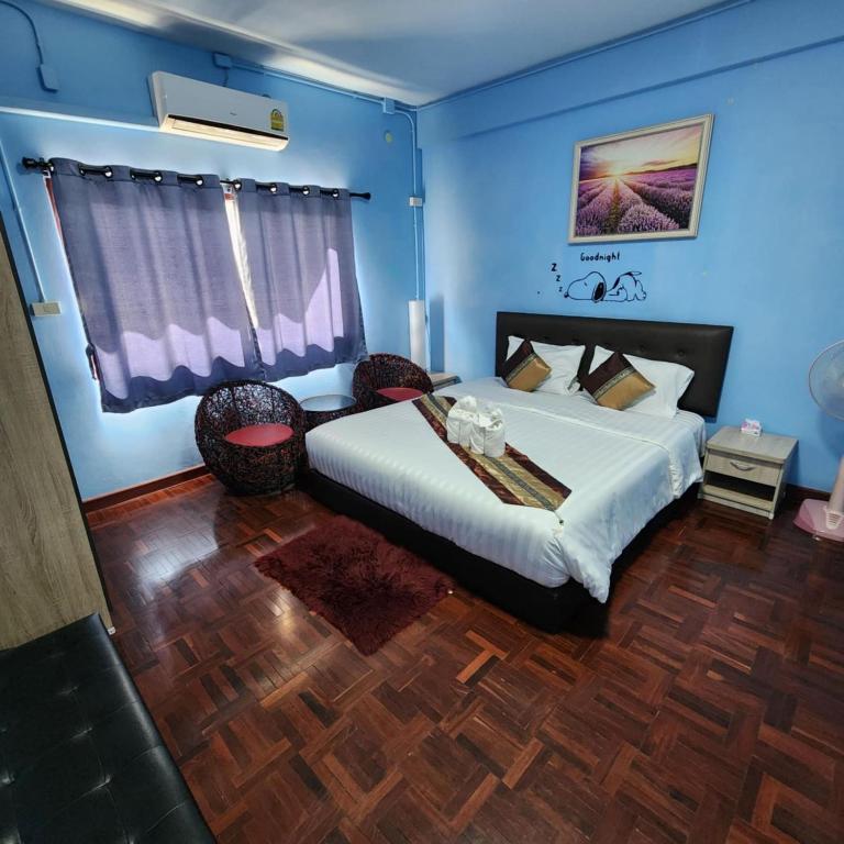 Chiangmai First House & Tour Chiangmai First House & Tour