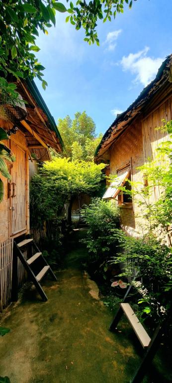 Fundee Story Guesthouse Bamboo House in Chiang mai old town Fundee Story Guesthouse Bamboo House in Chiang mai old town