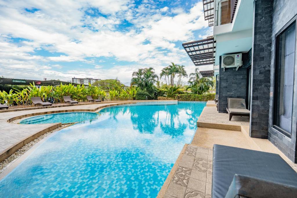 RainTree Condominium RainTree Condominium
