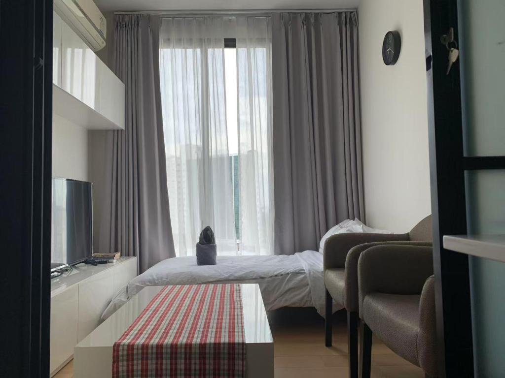 Cozy Astra Condo close to night bazzar and old town 2beds 4ppls Cozy Astra Condo close to night bazzar and old town 2beds 4ppls