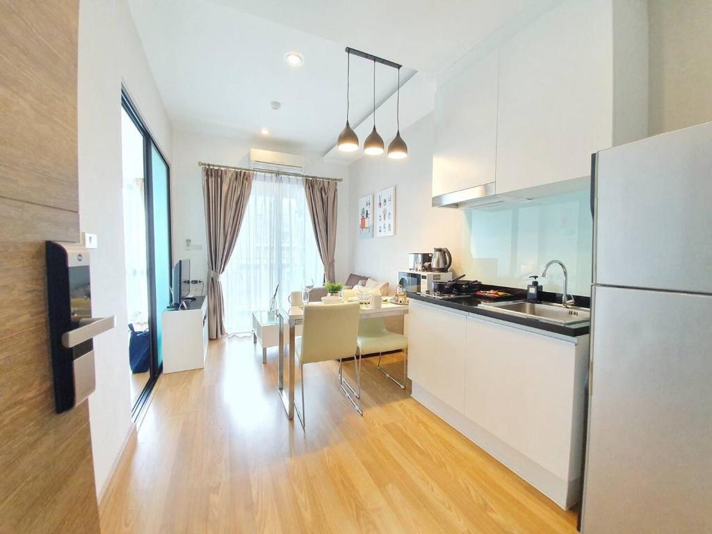 Nice Modern in Nimman with RoofTop Pool by Bestbnb Nice Modern in Nimman with RoofTop Pool by Bestbnb