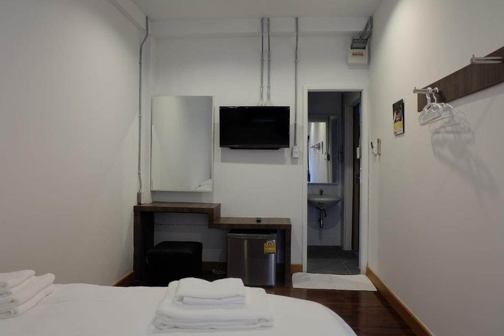 F Plus F Hostel F Plus F Hostel