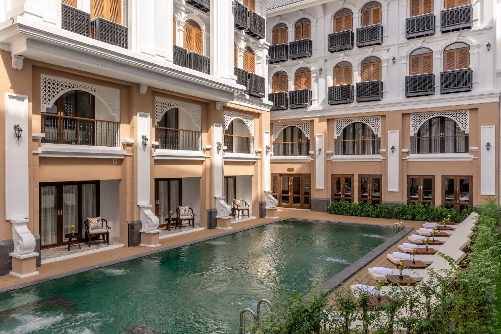 CHINO@NIMMAN Luxury Boutique Hotel CHINO@NIMMAN Luxury Boutique Hotel