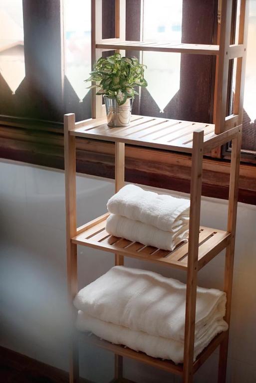 EnVieng House(อองเวียงเฮ้าส์): CM old city, Wat Phrasing