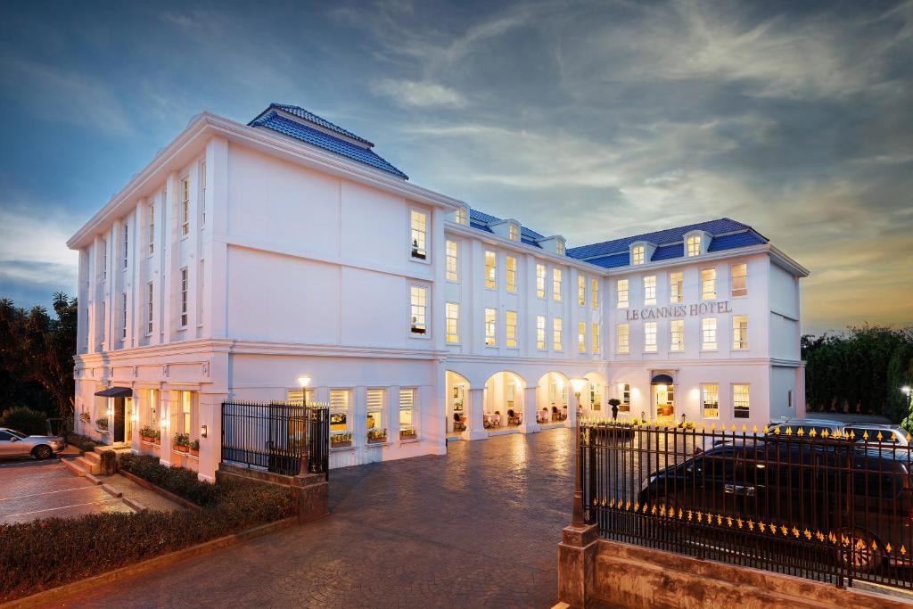 Le Cannes Hotel Le Cannes Hotel