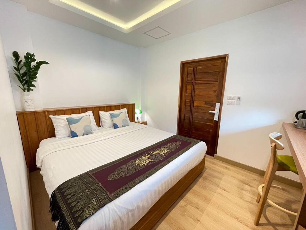 Ashi Poshtel Ashi Poshtel