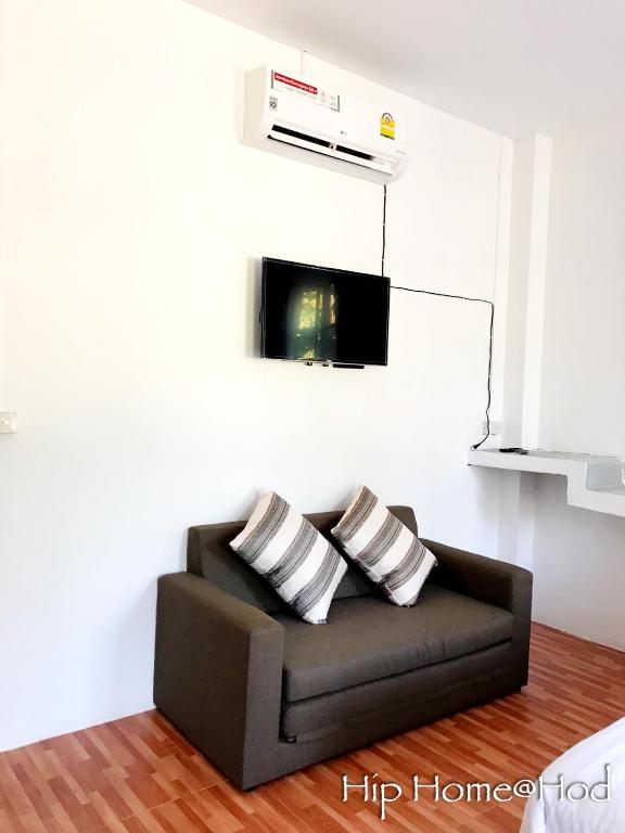 Hip Home at Hod