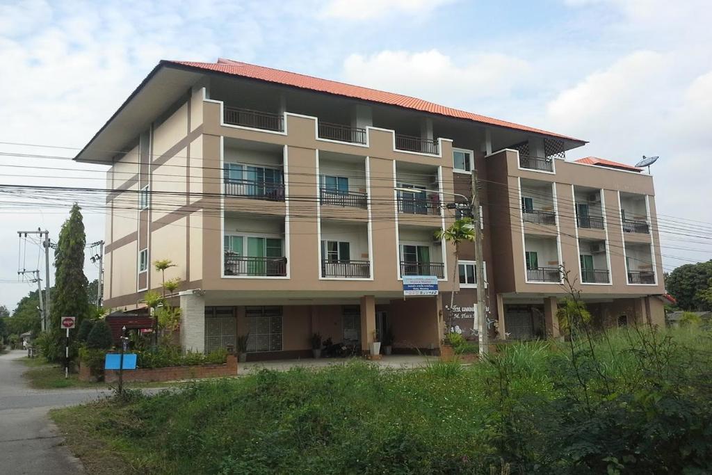 M Place Maerim