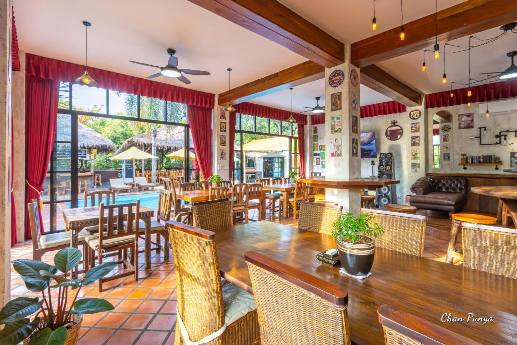 Baanpong Lodge