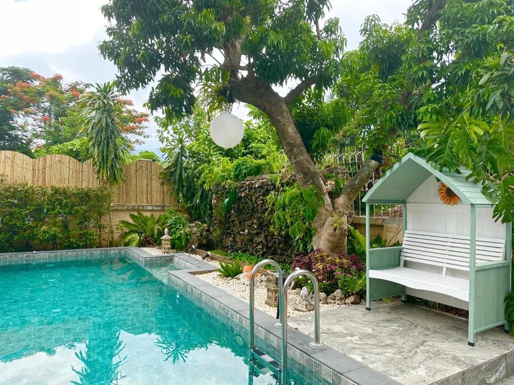 Comfy Boutique House