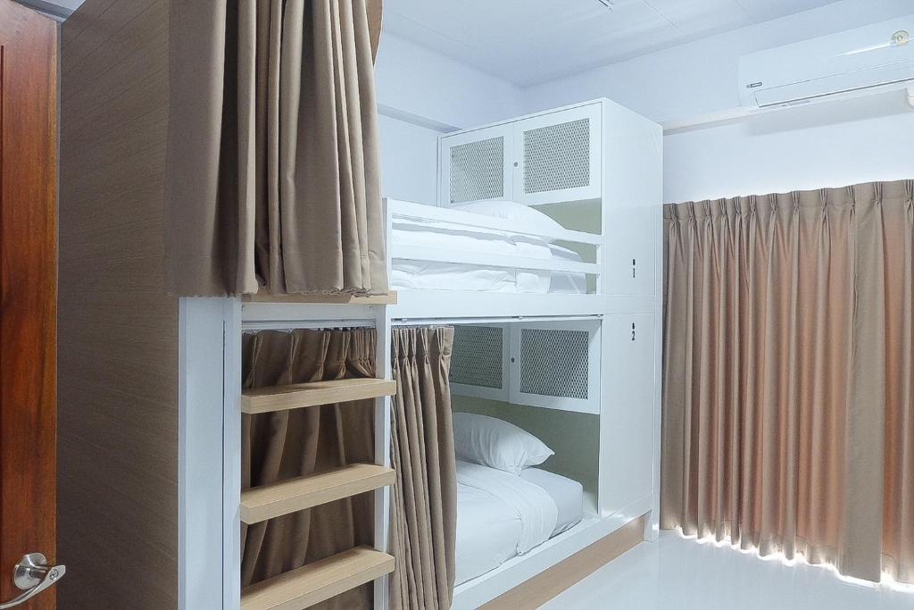 Phak Phing Hostel