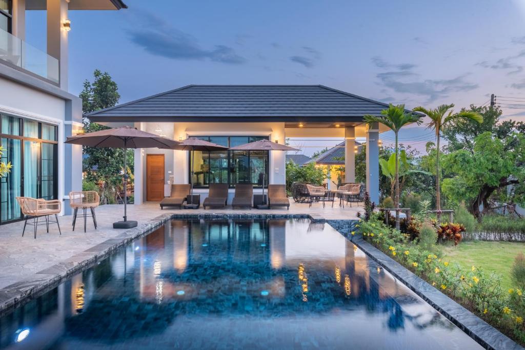 The garden pool villa resort at Doi Saket