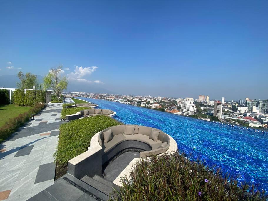 New & Cozy 2 BR @ The Astra Sky River Chiang mai