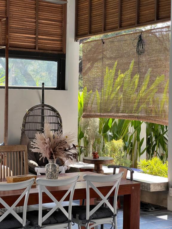 ChiangMai清迈 cozy pool Villa 8rooms