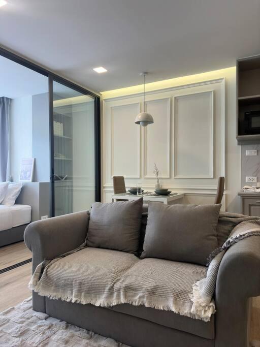 Warm and classic modern room Warm and classic modern room
