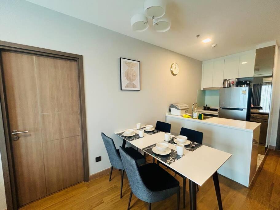 Astra Sky River Luxury 3B2B Condo