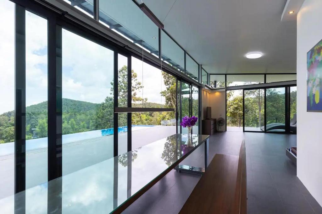 Stunning 3-Bed Villa in Chiang Mai Stunning 3-Bed Villa in Chiang Mai