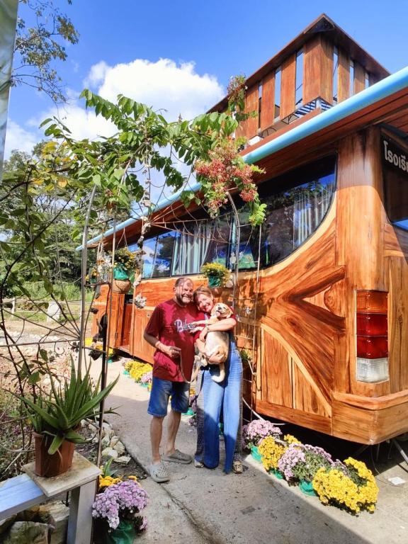 Bus Resort Bus Resort