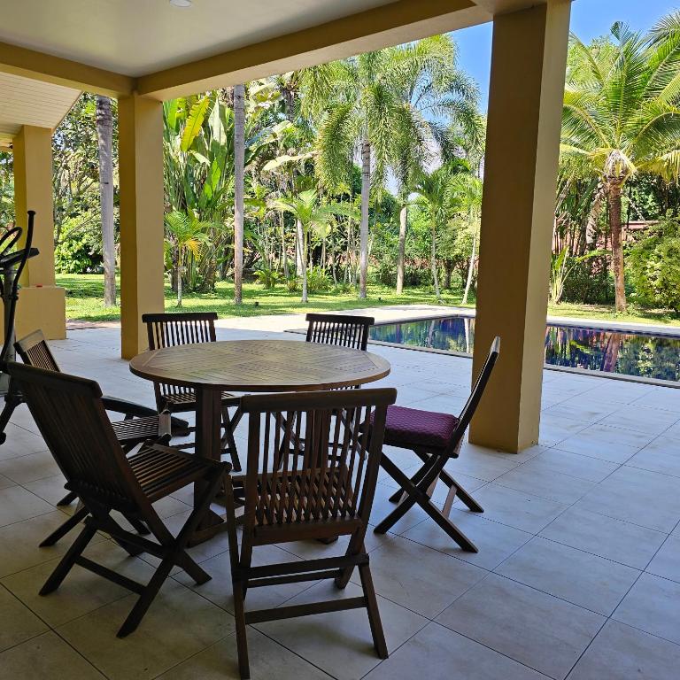 Home stay pool villa chiang mai