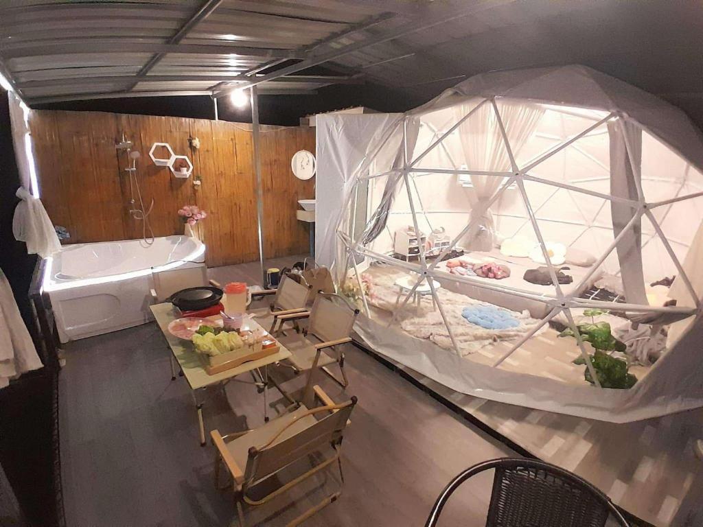 The sun glamping