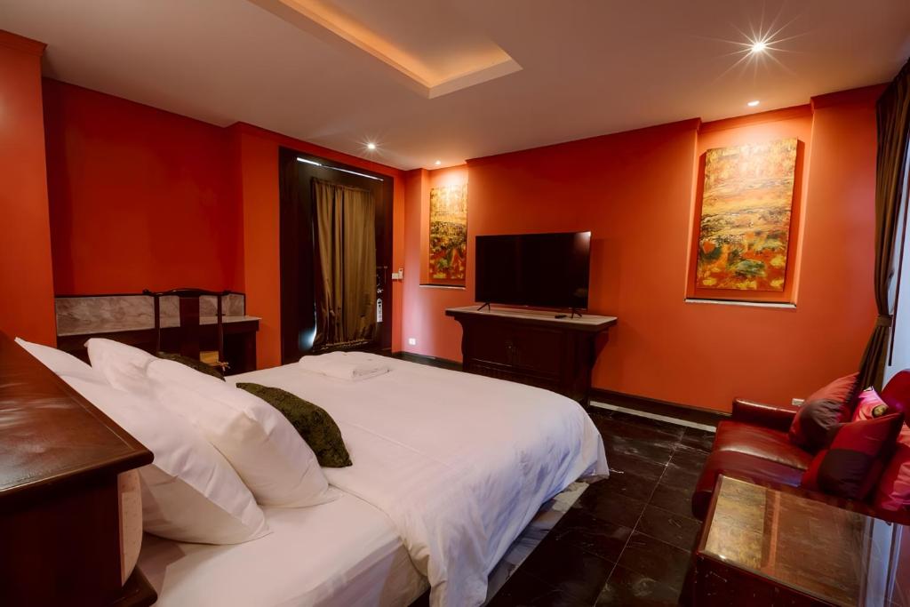 Lunar Mansion Hotel - โรงแรม ลูน่า แมนชั่น เชียงใหม่