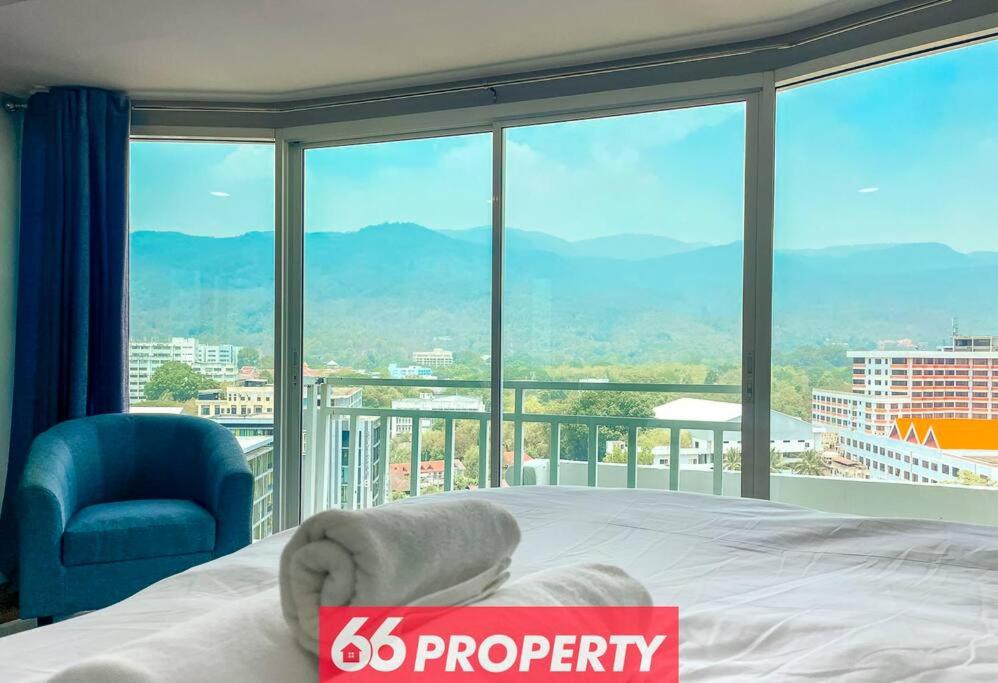Stunning Mountain View Duplex w Full Kitchen - Walk to Nimman Stunning Mountain View Duplex w Full Kitchen - Walk to Nimman