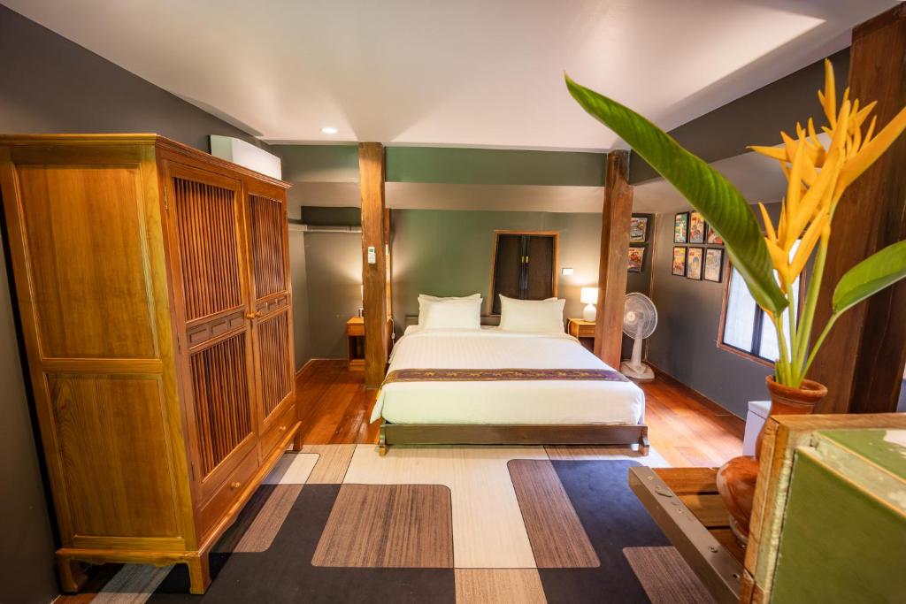 11 Rooms