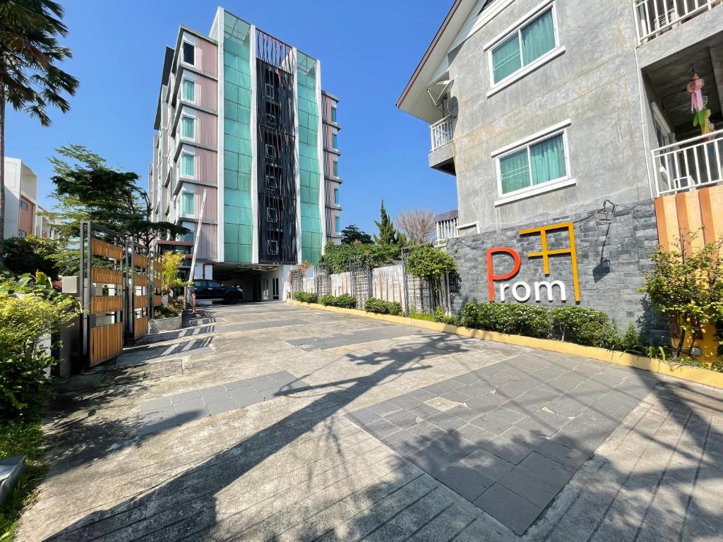 Promt condo- 1Bedroom walkable to Maya malls Promt condo- 1Bedroom walkable to Maya malls