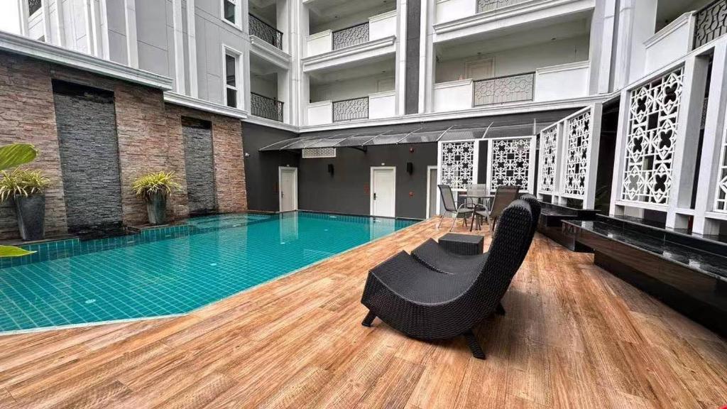 The spring condo 5