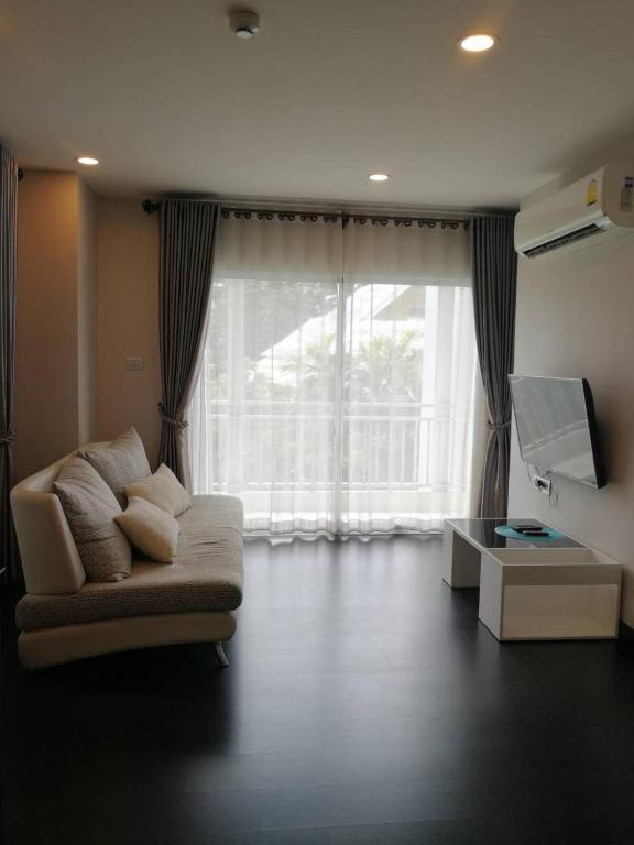 Trendy 1-Bedroom Apartment Near Nimman #B606