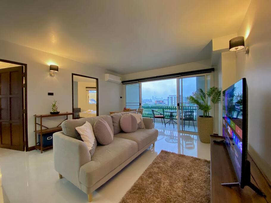 2 Bedroom Condo With Kitchen Near Central Festival 2 Bedroom Condo With Kitchen Near Central Festival