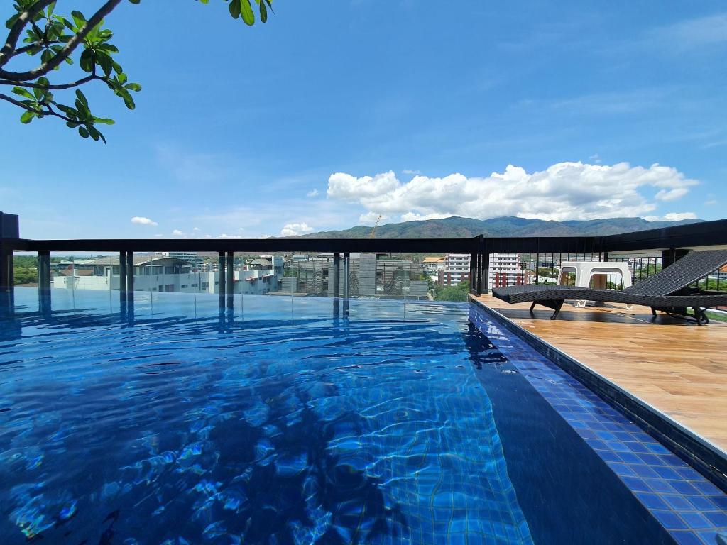 Stay Nimmanhemin Center with Rooftop Pool 309NM Stay Nimmanhemin Center with Rooftop Pool 309NM