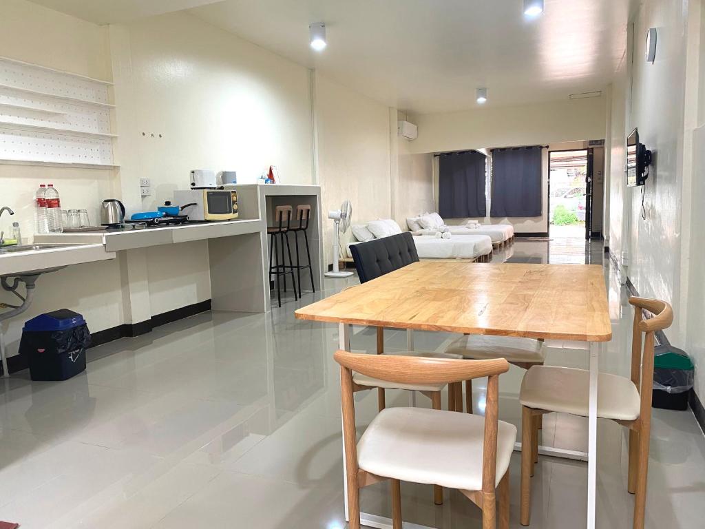 Studio townhouse near Airport and old town Chiang Mai Studio townhouse near Airport and old town Chiang Mai