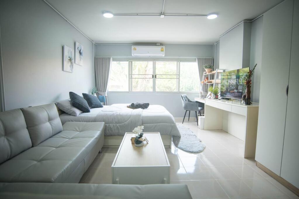 Cozy in Nimman Heart at doorstep Cozy in Nimman Heart at doorstep