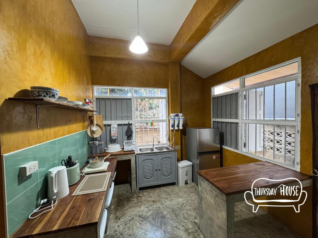 Thursday House Great for work and rest near city and nature Thursday House Great for work and rest near city and nature