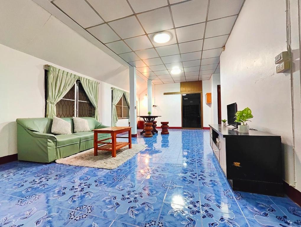 Sansai Home - 2 Bedrooms 2 Bathrooms