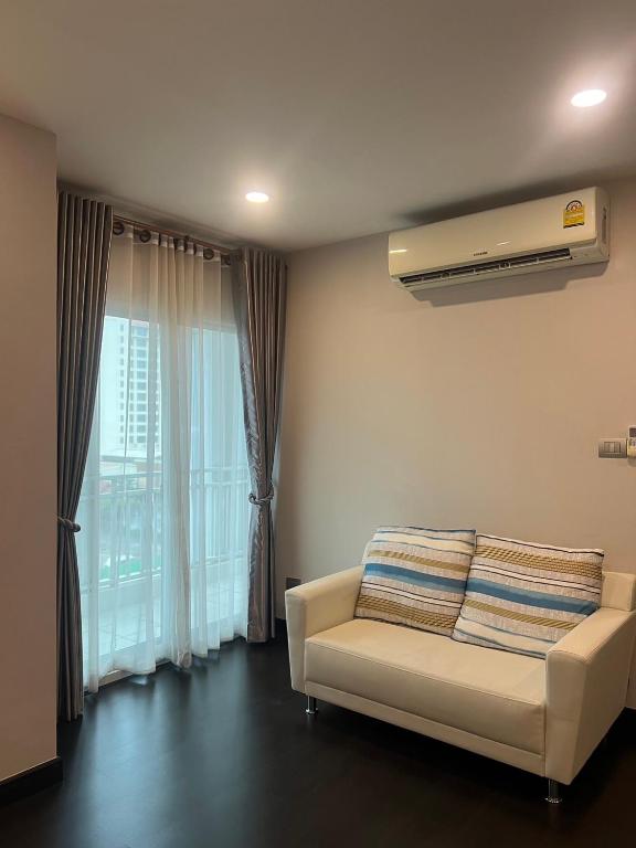 Trendy 1-Bedroom Apartment Near Nimman #A702 Trendy 1-Bedroom Apartment Near Nimman #A702