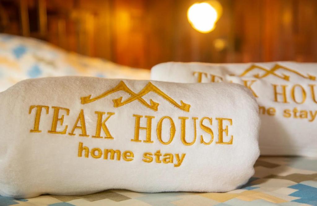 Teak House Homestay II