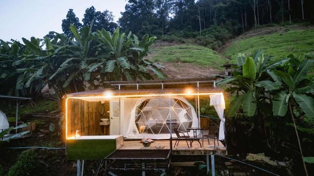 Kao Saan Lodge เก้าแสน ลอจ์ด Kao Saan Lodge เก้าแสน ลอจ์ด