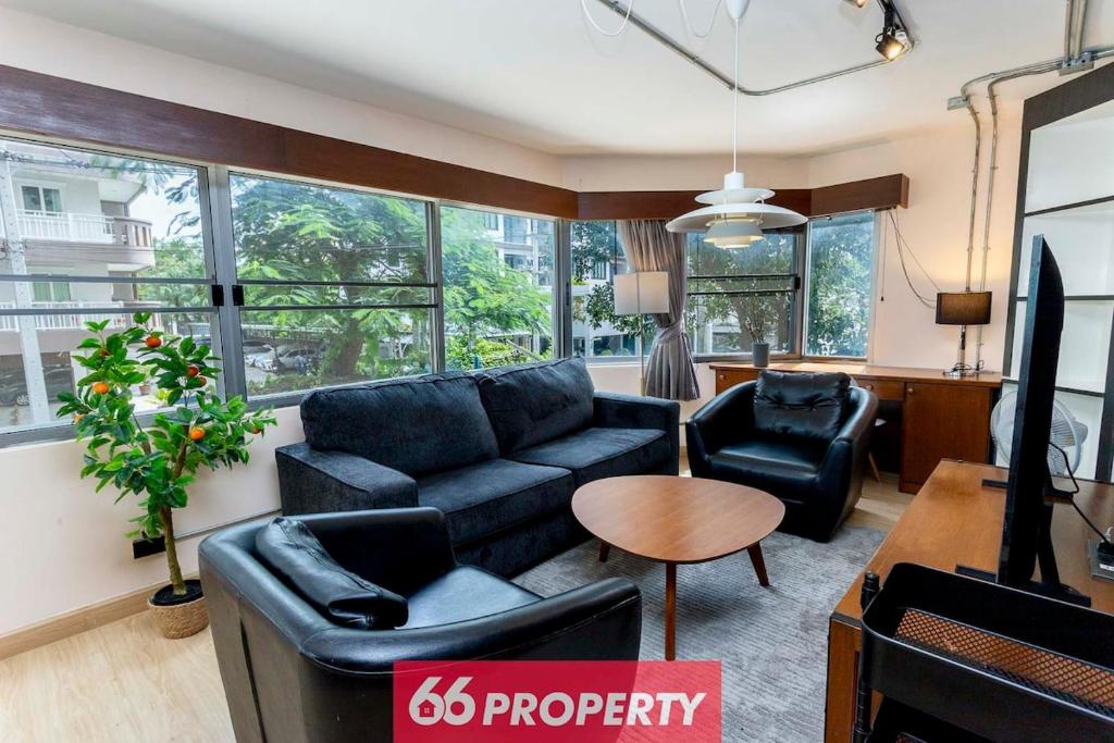 Chiang Mai Vibe 2BR Condo near Nimman Chiang Mai Vibe 2BR Condo near Nimman