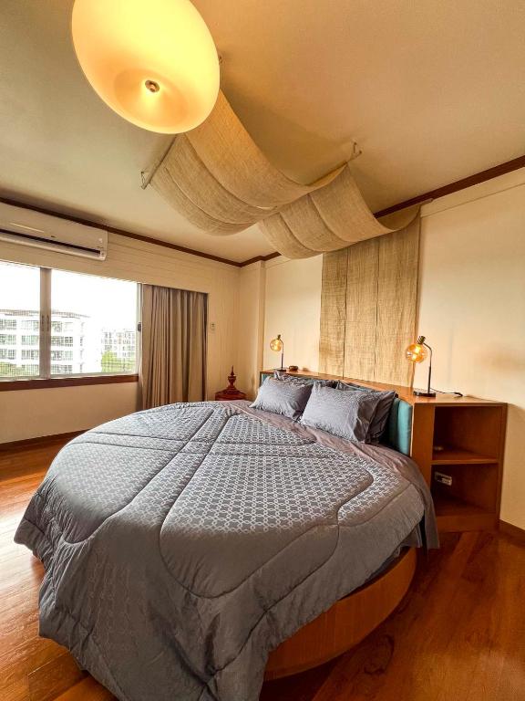 Luxe Apartment in Nimman- Cable TV & Fibre Internet
