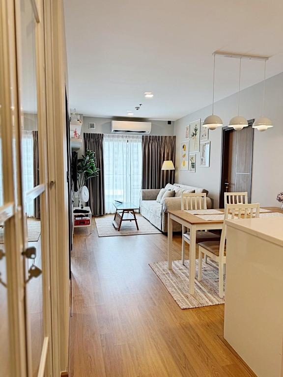Bright Large room 2B2B 73sqm -Astra Sky River Rooftop Pool